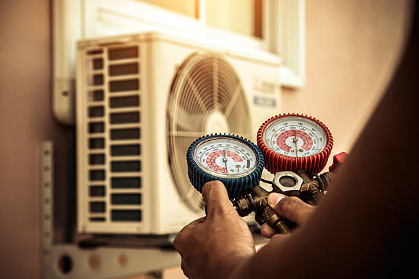 Professional Hvac technician working in Oakfield, WI